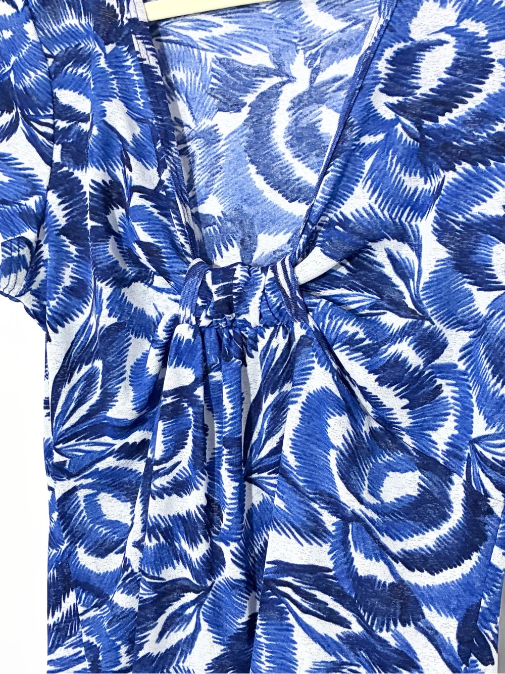 Y2K Karen Kane Floral Twist Front Short Sleeve Blouse Vintage Blue White Medium - Picture 4 of 7